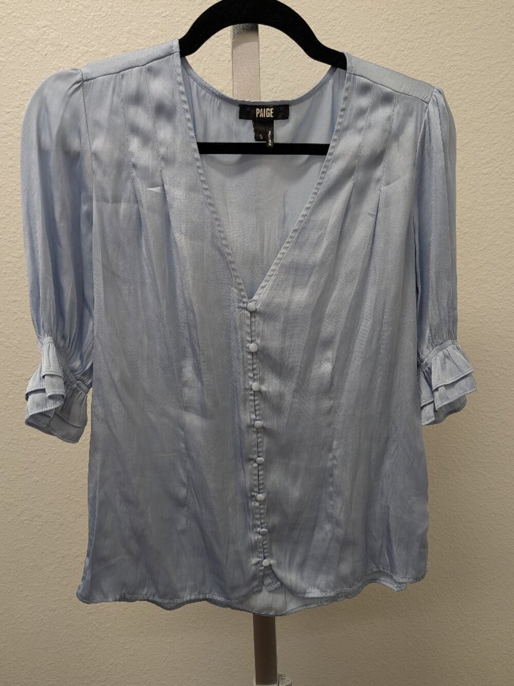 PAIGE Carinne Short Sleeve V-Neck Button Down Top